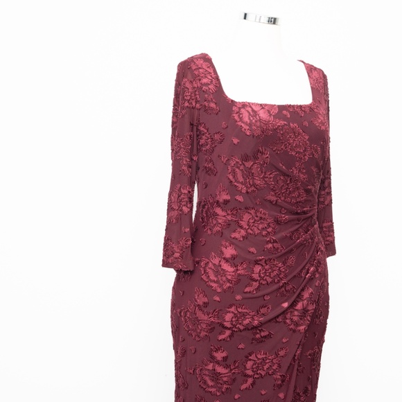 Adrianna Papell - Burnout Velvet Gown - Picture 8 of 11